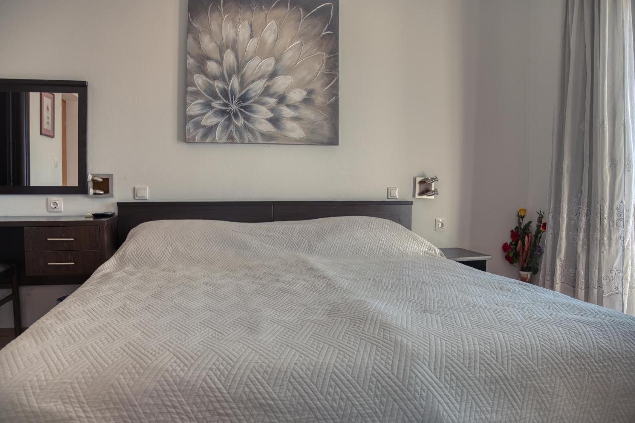 Guesthouse Victoria II Дубровник Екстериор снимка