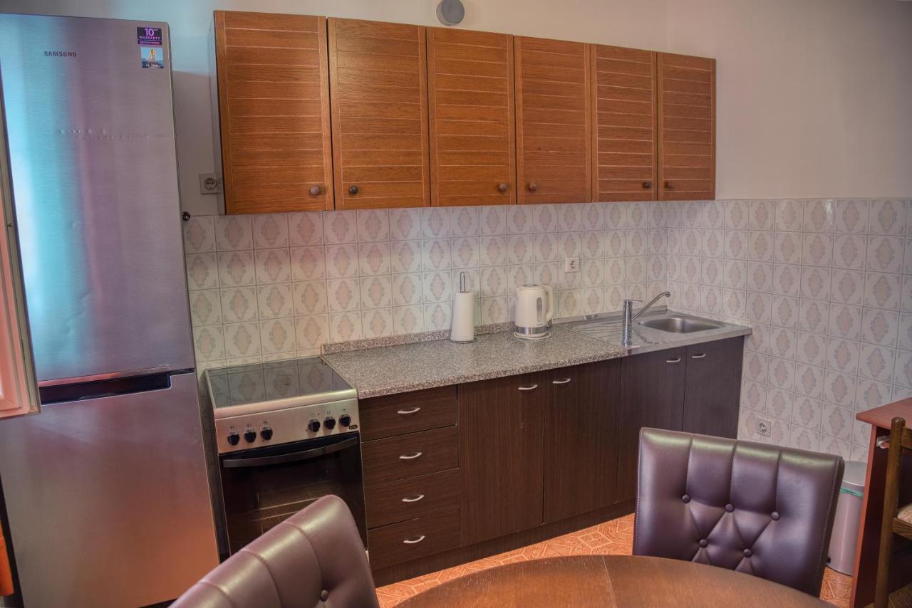 Guesthouse Victoria II Дубровник Екстериор снимка